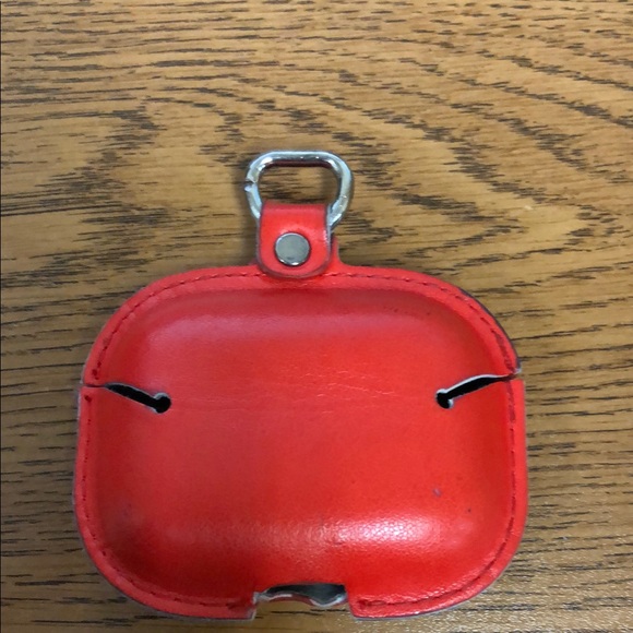 Red Leather AirPods Pro Case - Picture 3 of 4